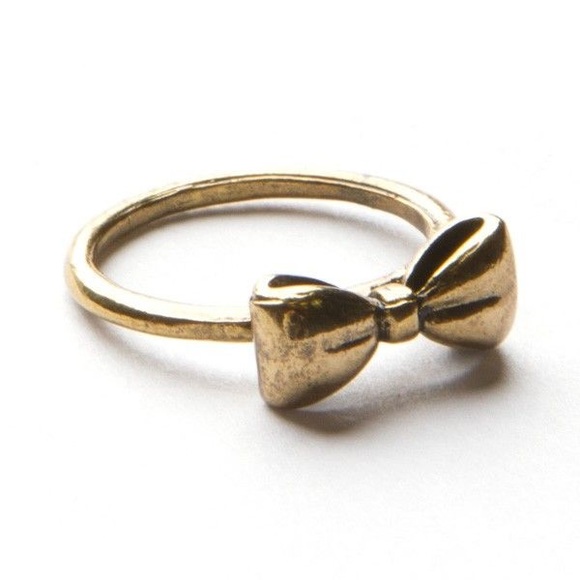 Brandy Melville Jewelry - Brandy Melville Gold Bow Ring